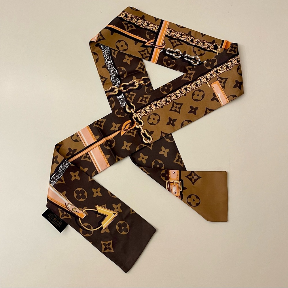 New 100% Silk Chain & Monogram Confidential Bandeau Scarf